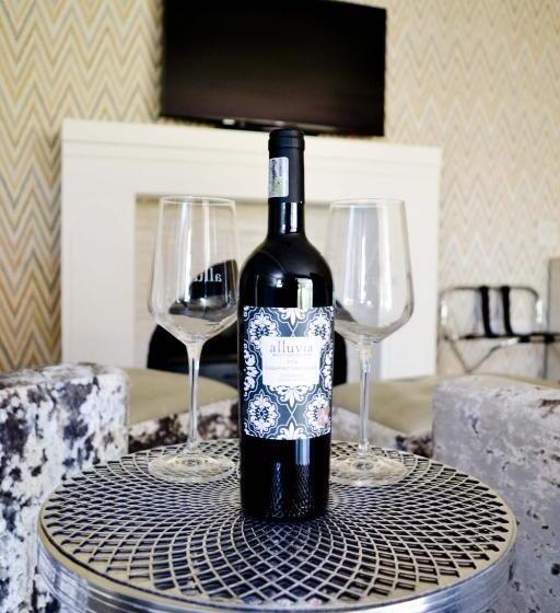 Президентский Люкс, Alluvia Boutique Winery & Luxury Accommodation