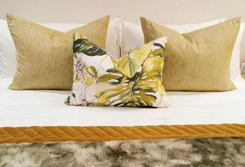 اتاق اجرایی با تخت بزرگ, Alluvia Boutique Winery & Luxury Accommodation