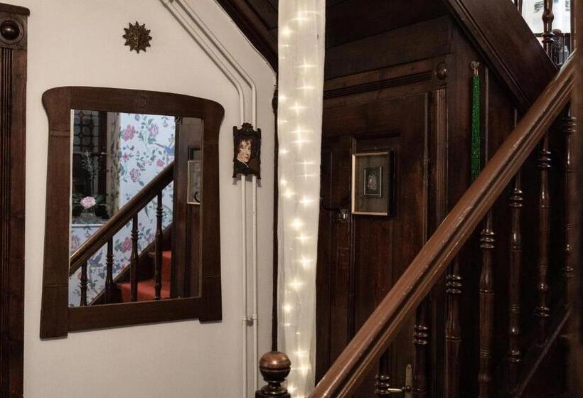 اتاق استاندارد یک تخته با سرویس بهداشتی مشترک, Bajtica Guesthouse