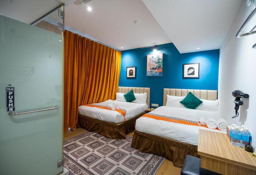 Quarto Familiar Superior, Apollo Inn   Hostel