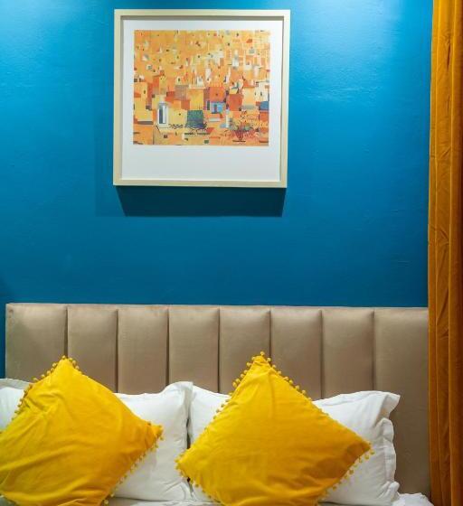 Quarto superior, Apollo Inn   Hostel