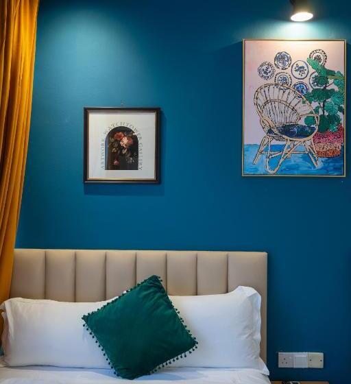 Quarto Triplo Superior, Apollo Inn   Hostel