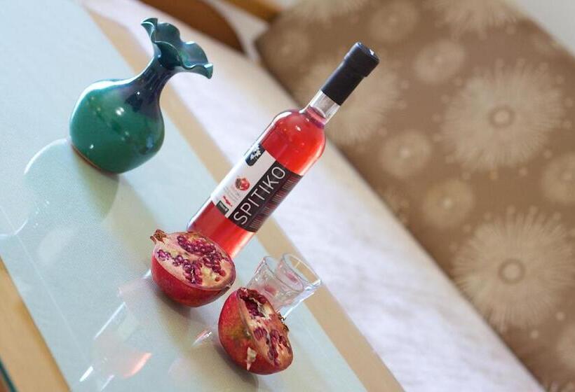 エコノミーワンルーム, Amalia Apartments