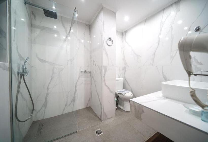 エコノミーワンルーム, Amalia Apartments