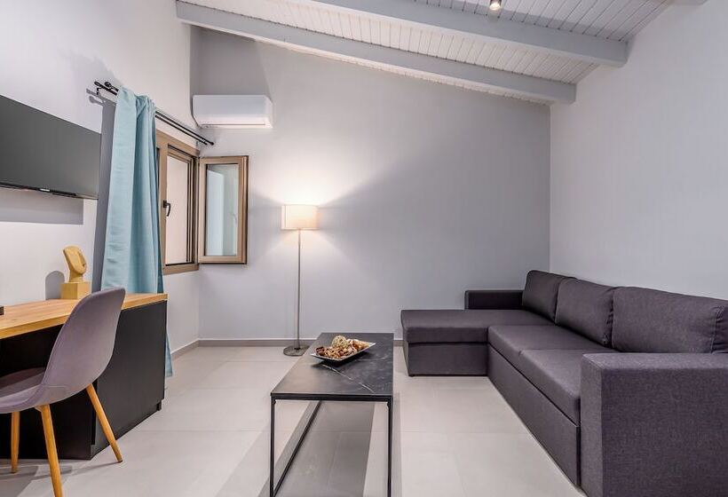 جناح جونيور مطلّ علي البحر, Anasa Corfu