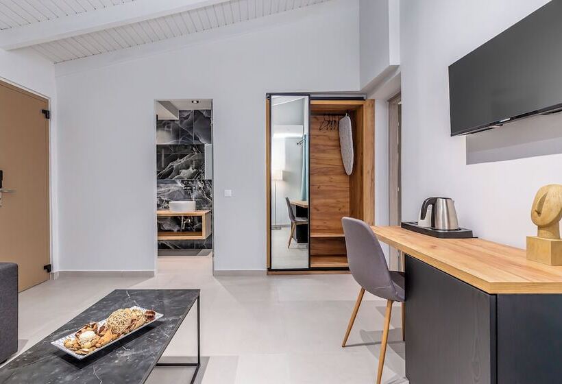 جناح جونيور مطلّ علي البحر, Anasa Corfu