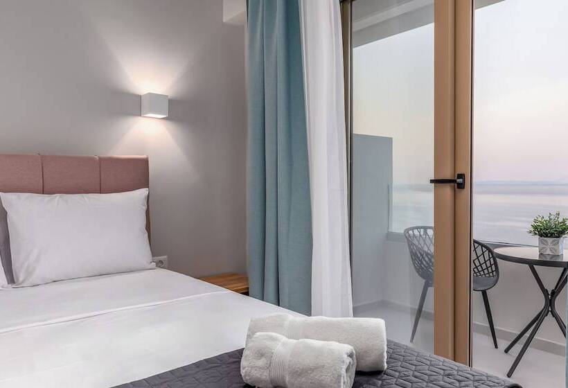 جناح جونيور مطلّ علي البحر, Anasa Corfu