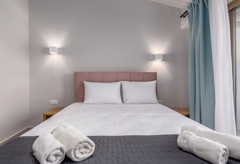 جناح جونيور مطلّ علي البحر, Anasa Corfu