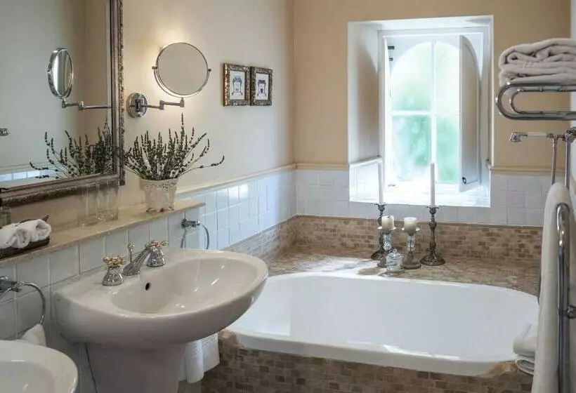 スイート, Auberge Clermont