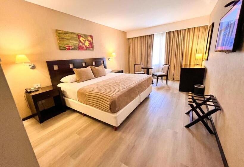 غرفة قياسية, Howard Johnson By Wyndham Funes