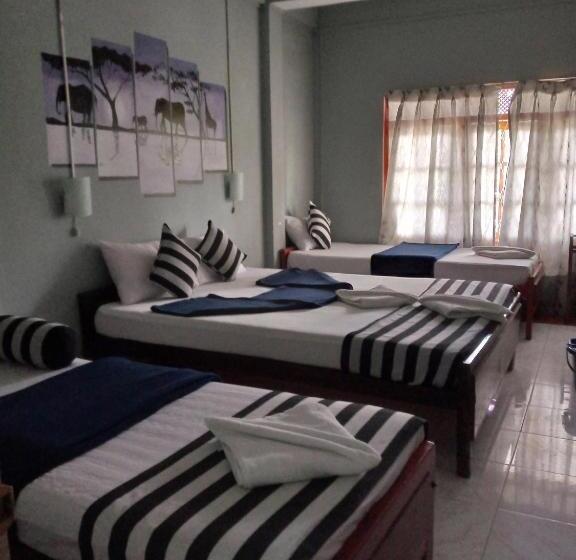 エコノミートリプルルーム, Iconic Rawana Resort