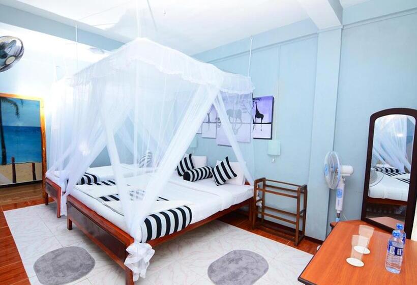 スタンダードトリプルルーム, Iconic Rawana Resort