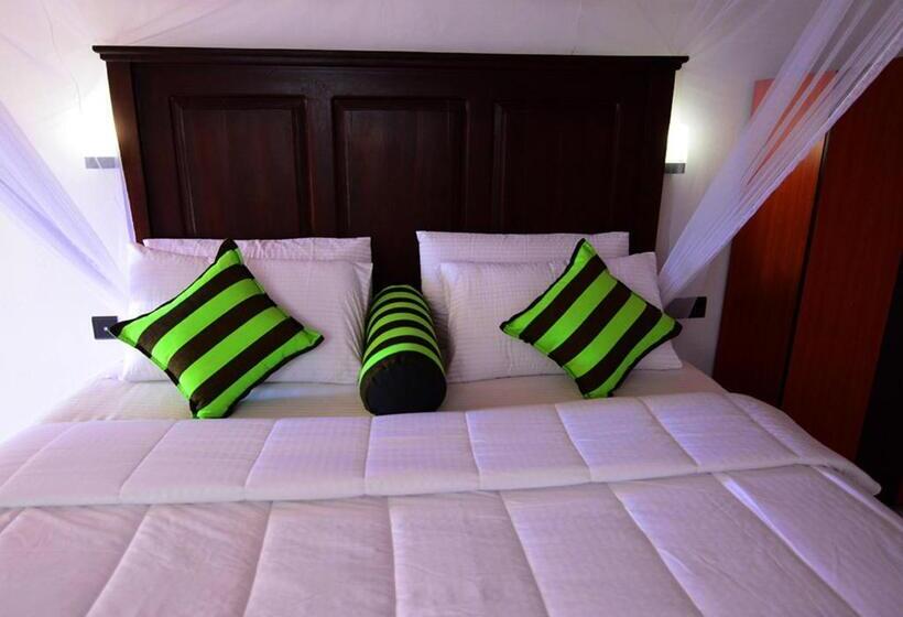 スタンダードトリプルルーム, Iconic Rawana Resort