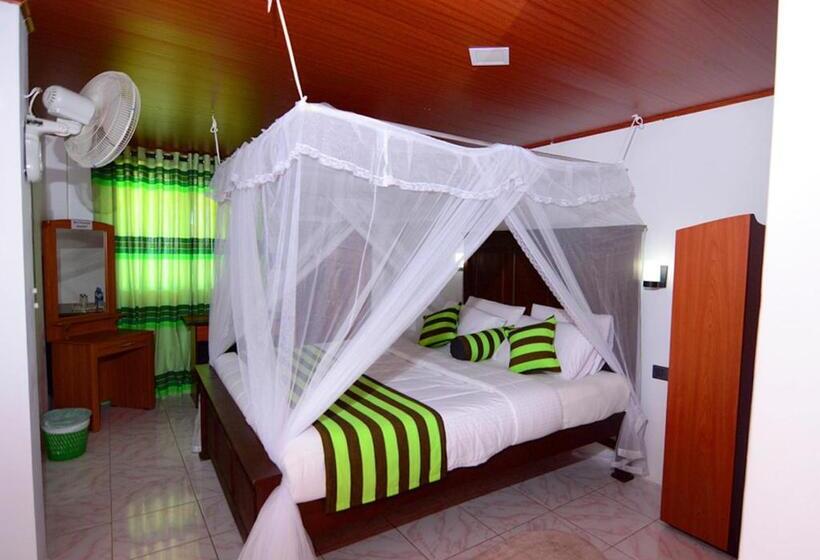 Номер Стандарт Трехместный, Iconic Rawana Resort