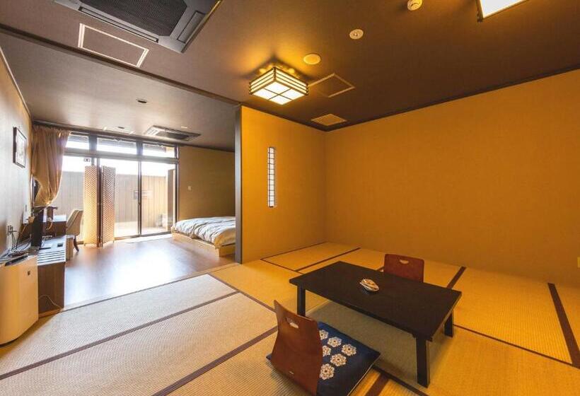 חדר משפתחתי סופריור, Katsuragi Onsen Happuu No Yu