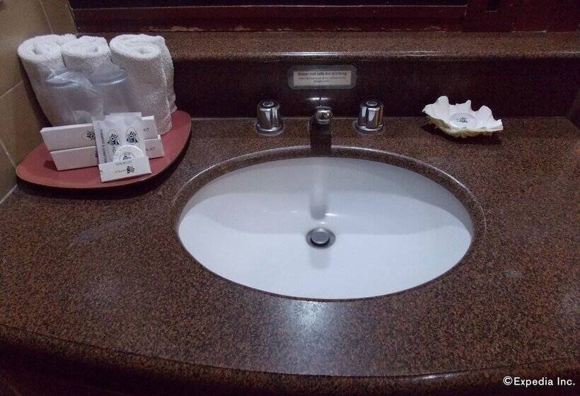 Quarto Superior, Mo2 Westown Hotel   Mandalagan
