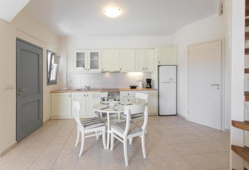 Egyszobás Villa, Iliada Villas