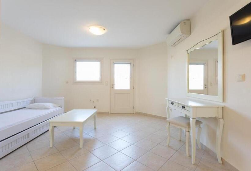 ویلای سوپریور 1 خوابه, Iliada Villas