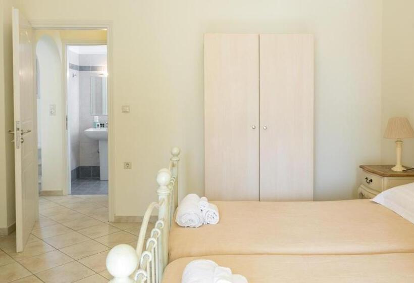 ویلای 1 خوابه, Iliada Villas
