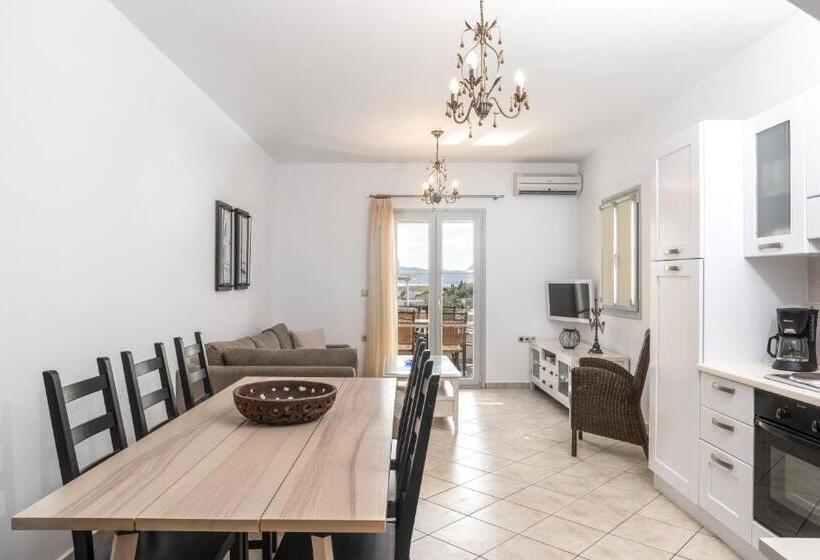 ویلای 1 خوابه, Iliada Villas