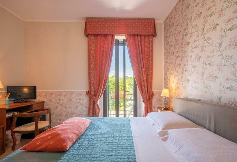 חדר סטנדרט עם מרפסת, Locanda Da Otello