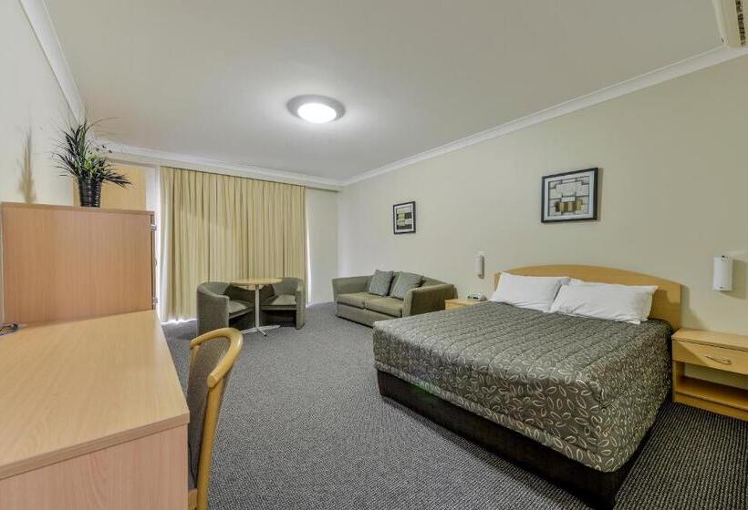 חדר סטנדרט עם מיטת קינג, Golden Guitar Motor Inn