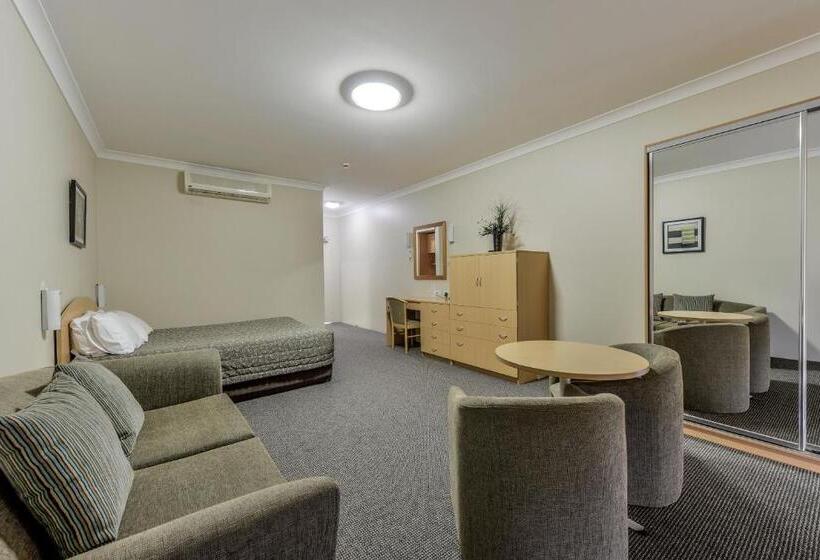 חדר דלוקס, Golden Guitar Motor Inn