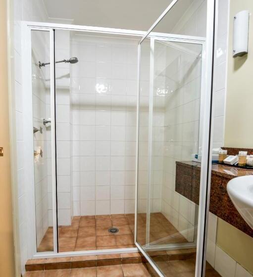 חדר דלוקס, Golden Guitar Motor Inn