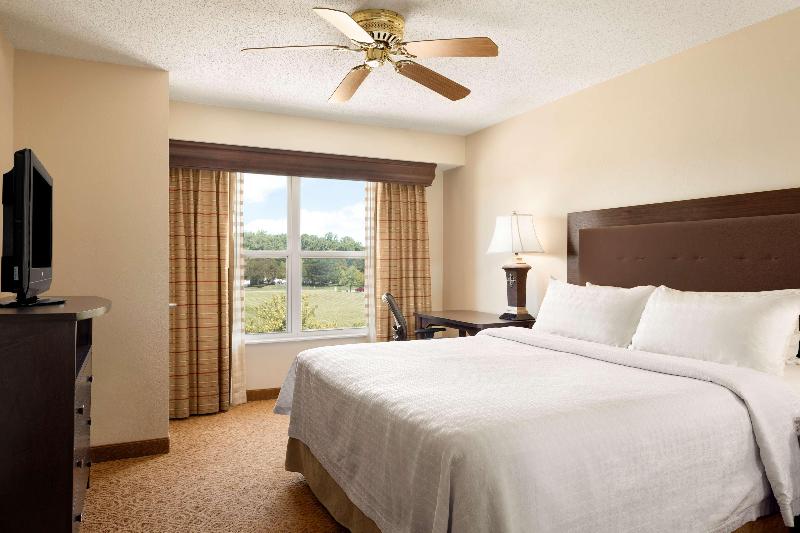 标准三人间, Reef Adventureland Motor Inn