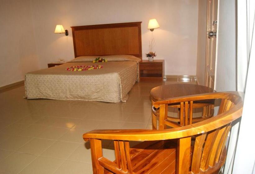 Шале 1 Спальня, Rompin Beach Resorts