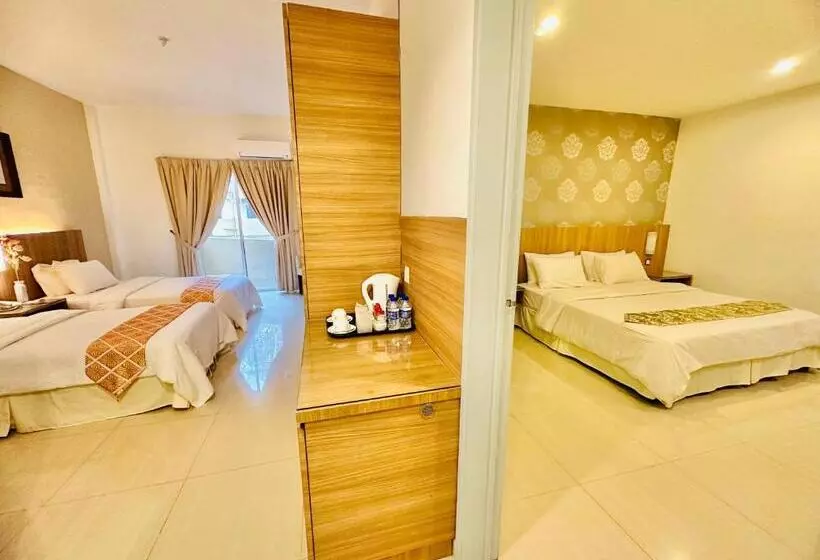 ファミリールーム, Rompin Beach Resorts