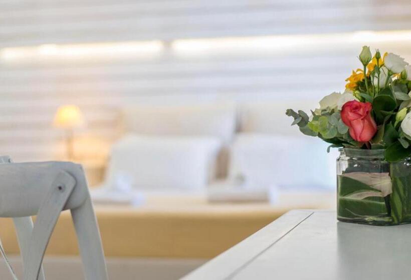 חדר דלוקס עם מרפסת נוף לים, Withinn Mykonos Suites