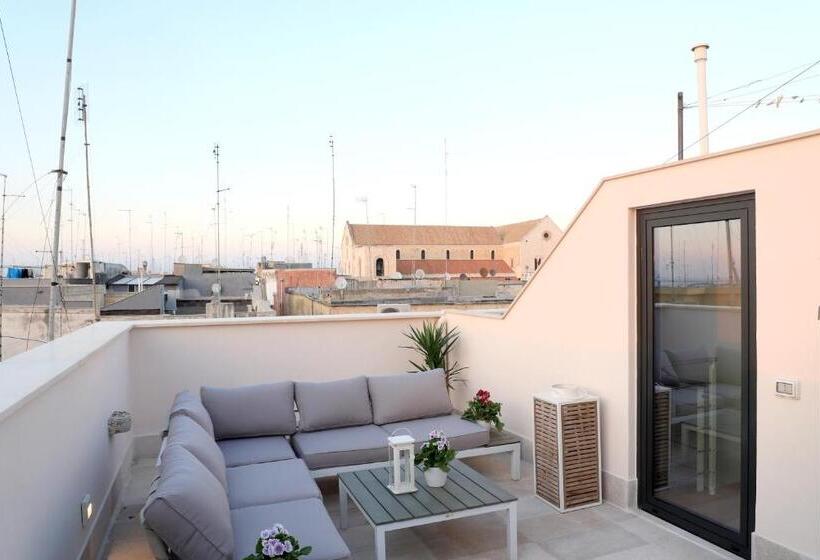 חדר סופריור עם מיטת קינג, Vista Borgo Antico