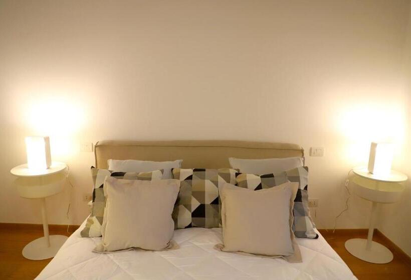اتاق سوپریور با تخت بزرگ, Vista Borgo Antico
