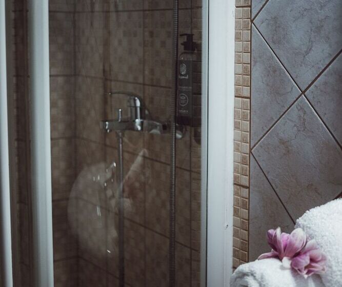 غرفة سوبيريور إطلالة على البحيرة, Akti Hotel Ioannina