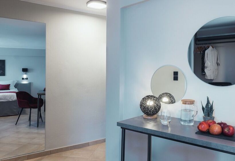 غرفة سوبيريور إطلالة على البحيرة, Akti Hotel Ioannina