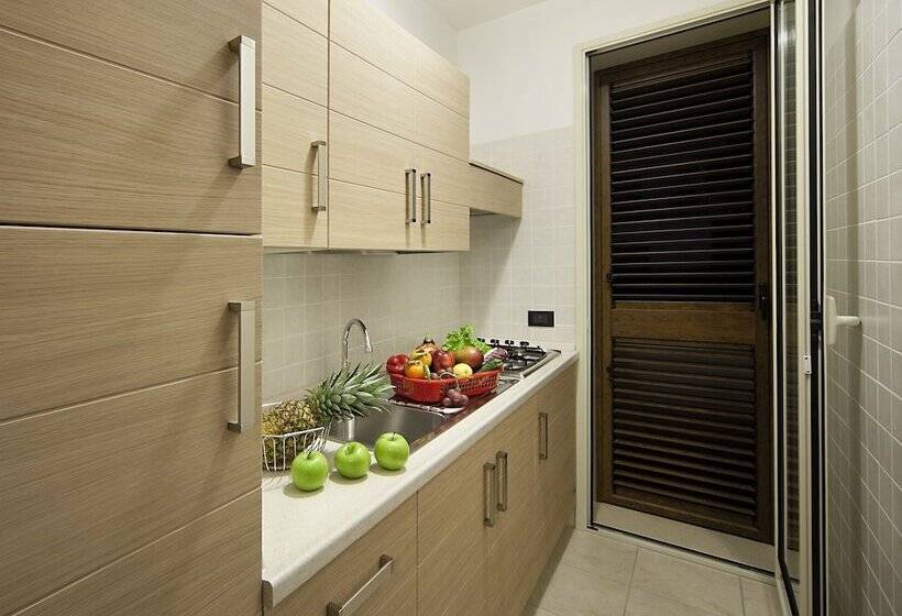 2ベッドルームアパートメント, Blu Modicamare