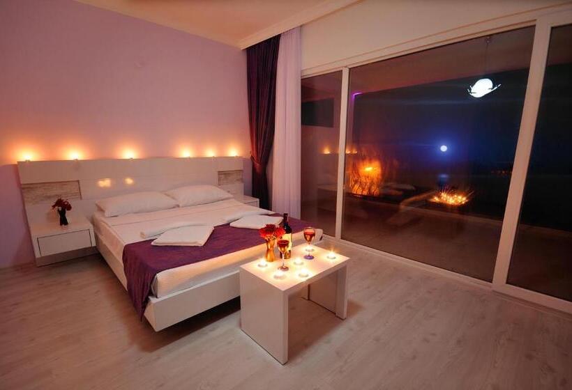 수피리어 트리플룸 바다 전망, Fuda