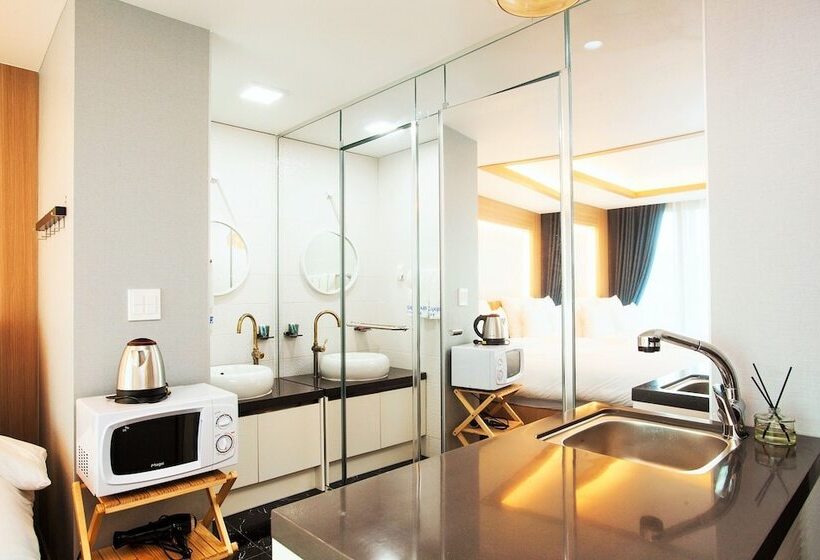 Standard Room Sea View, Jeju Lasania Castle Resort