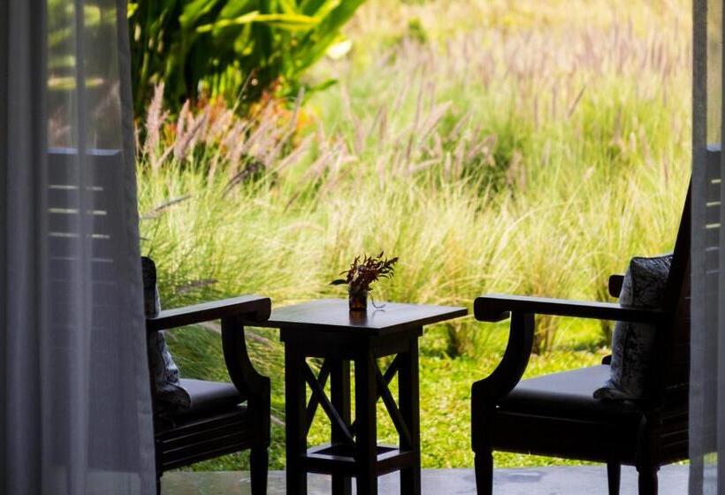 Номер Deluxe Вид на Сад, Reverie Siam