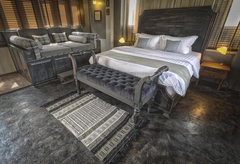 Апартаменты 2 Спальни с Балконом, Reverie Siam