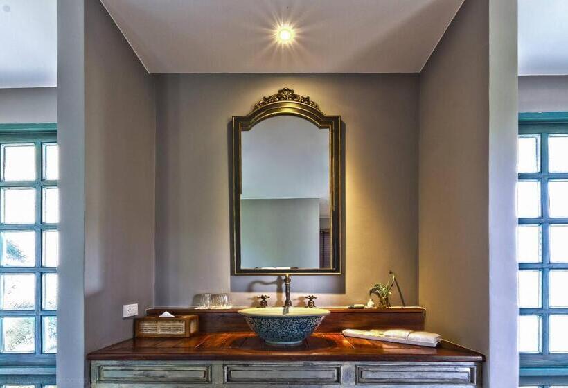 Номер Deluxe, Reverie Siam