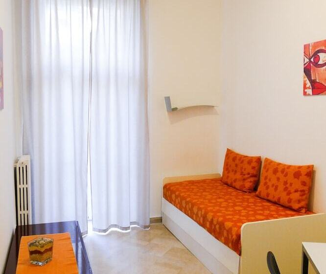 דירת חדר, Visa Residence