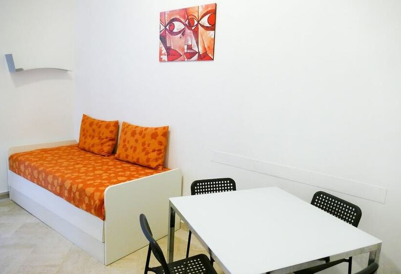 דירת חדר, Visa Residence