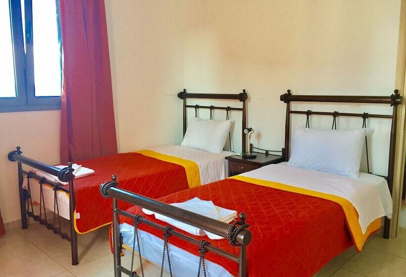 침실 2개 주택, Nitelli's Houses