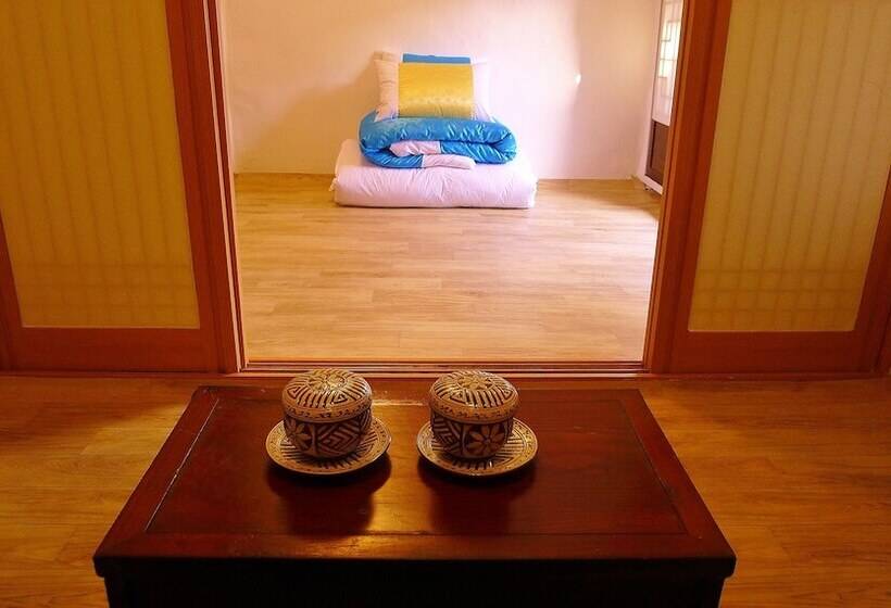 חדר משפחתי, Hanok Guest House 201