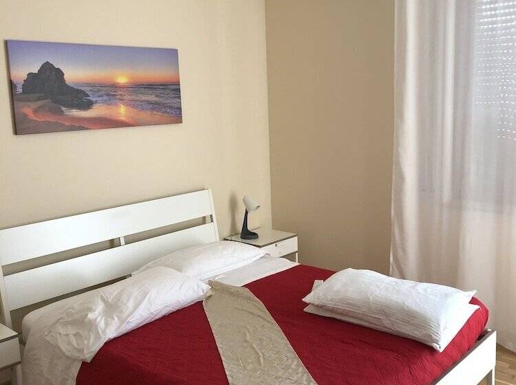 اتاق استاندارد, Moon River Guest House