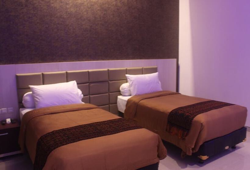 Bahçe Manzaralı Delüks Oda, Tlogomas Guest House