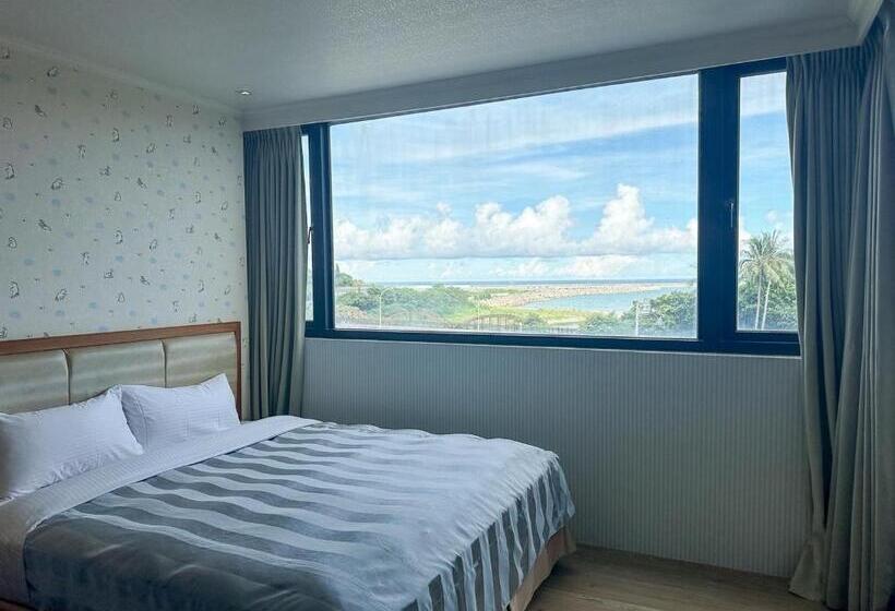 اتاق استاندارد چهار تخته با چشم‌انداز دریا, Fair Tale Motel   Sea