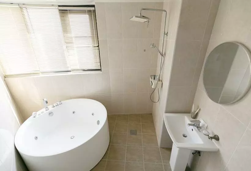 اتاق لوکس با چشم‌انداز, Bk Hotel Jeju